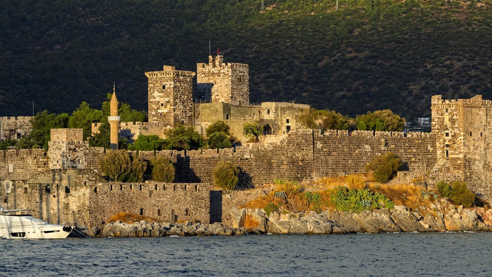 Gümbet'ten Bodrum Kalesi'ne Yürüyerek Nasıl Gidilir